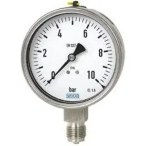 Pressure gauge under calibration